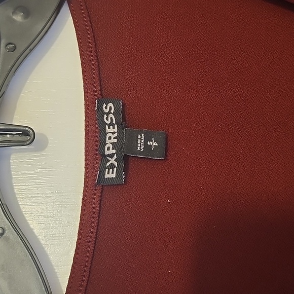 🔥SALE Express Womens Deep Burgundy Sleevless Blouse - Picture 7 of 7